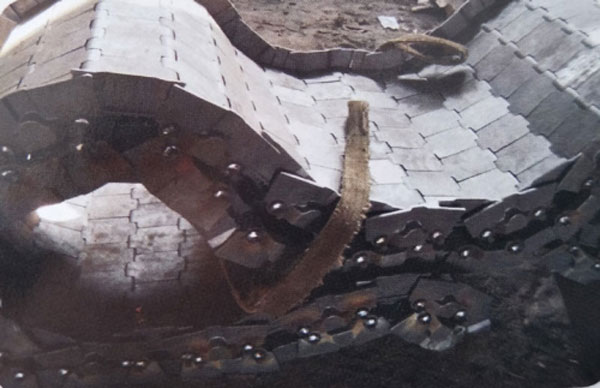 鑄鏈板生產(chǎn)現(xiàn)場(chǎng)